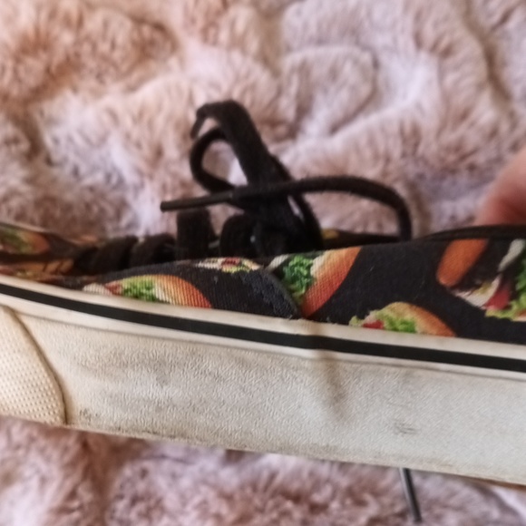 Vans - Picture 6 of 6